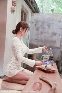 [秀人XiuRen] No.3530 Emily Yin Fei – Tea Room Theme Series
