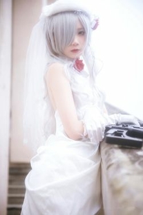 Pure Girl Five Watches and Hundred Ghosts “Wedding Dress” Photo Album