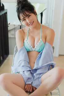 Miru Shiroma 白間美瑠, Young Champion 2018 No.08 (ヤングチャンピオン 2018年8号)