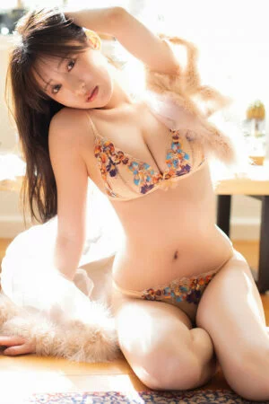Sumire Yokono 横野すみれ, FLASHデジタル写真集 「どこ見てるの？」 Set.01