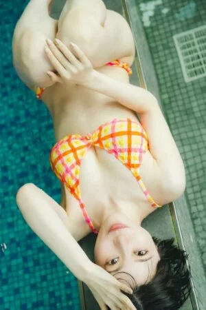 Karin Isobe 礒部花凜, 週プレ Photo Book 「かりんとりっぷ～prologue～」 Set.02