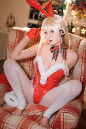 Cosplay 封疆疆v – 蔚蓝档案 飞鸟马时 圣诞